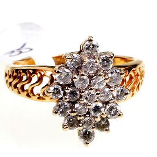 Ladies 14kt Yellow Gold Cluster