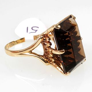 Ladies 14kt Yellow Gold and Smoky Topaz Ring