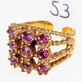 Ladies 18kt Yellow Gold and Amethyst Ring