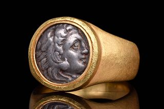 ALEXANDER THE GREAT COIN MOUNTED IN A 30 g GOLD RING