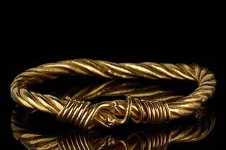A ROMANO-EGYPTIAN GOLD BRACELET