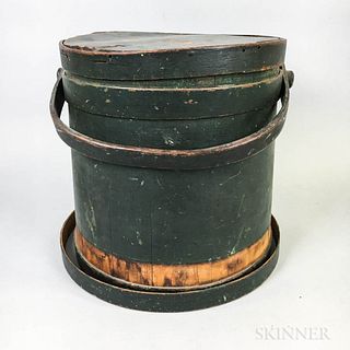 Green-painted Stave-constructed Bucket