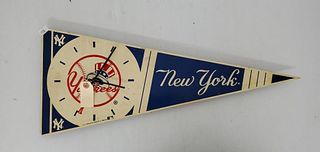 1989 Plastic New York Yankees Pennant Clock