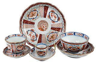 Set of 33 Imari Porcelain Table Articles