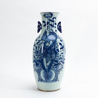 CHINESE BLUE & WHITE ROOSTER BALUSTER FORM VASE
