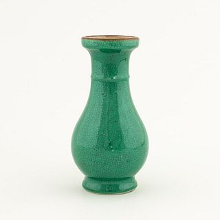 CHINESE SMALL GREEN CRACKLE CERAMIC VASE