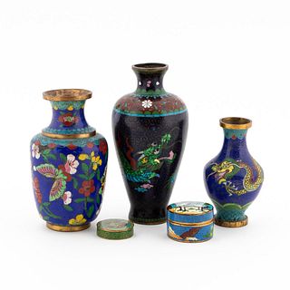 GROUP 5 PCS, CHINESE CLOISONNE VASES AND PILL BOX