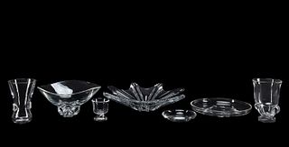 SELECTION OF STEUBEN GLASS & BACCARAT CRYSTAL, 7PC