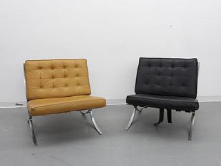 2 Ludwig Mies van der Rohe Barcelona Chairs