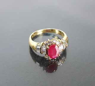 Lady's 18K Gold Ruby & Diamond Ring