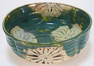 Japanese Oribe Floral Decorated Porcelain Bowl
