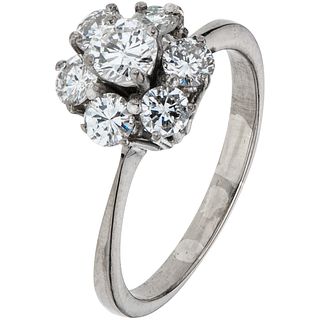 RING WITH DIAMONDS IN PALLADIUM SILVER 1 Brilliant cut diamond ~0.20 ct Clarity: SI2-I1 Brilliant cut diamonds ~0.54 ct | ANILLO CON DIAMANTES EN PLAT