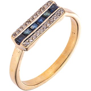RING WITH SAPPHIRES AND DIAMONDS IN 14K YELLOW GOLD Rectangular cut sapphires ~0.30 ct, 8x8 cut diamonds ~0.10 ct. Weight: 3.0g | ANILLO CON ZAFIROS Y