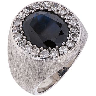 RING WITH SAPPHIRE AND DIAMONDS IN PALLADIUM SILVER 1 Oval cut sapphire ~7.50 ct, 8x8 cut diamonds ~0.80 ct. Size: 9 ½ | ANILLO CON ZAFIRO Y DIAMANTES