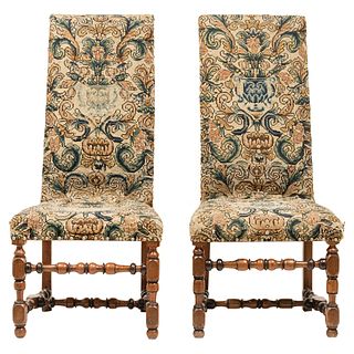 PAIR OF CHAIRS FRANCE, Ca. 1900 Made of wood, upholstered in petit-point floral design Conservation details | PAR DE SILLAS FRANCIA, Ca. 1900 Elaborad