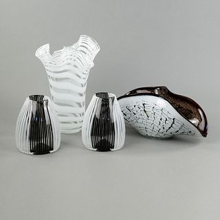 (4) Group of Art Glass Incl. Jozefina Krosno & Orrefors