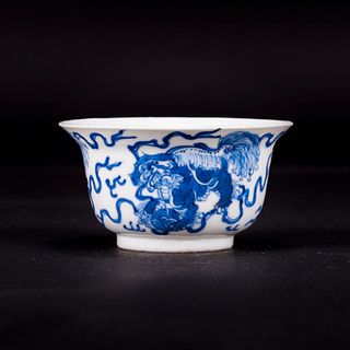 A CHINESE BLUE AND WHITE 'LION' BOWL, GUANGXU PERIOD 