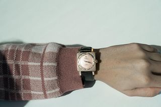 Art Deco Universal 18k Pink Gold Square WristwatchÂ 