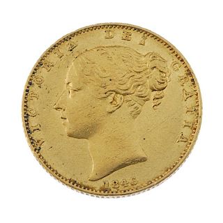 Victoria, Sovereign 1846, young head, rev. shield. Very fine. <br><br>Very fine.