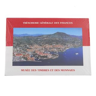 Monaco, brilliant uncirculated Euro set 2002, 1-Cent to 2-Euros, in unopened packaging (KM MS2). As