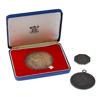 British and European medals in silver, bronze and white metal, some cased, mostly 20th century, incl