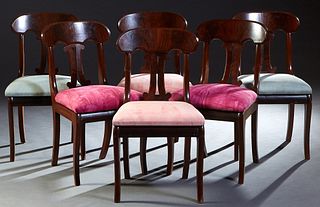 Set of Six American Classical Carved Mahogany Dining Chairs, early 20th c., the curved canted back with a pierced vertical splat, to a trapezoidal sli