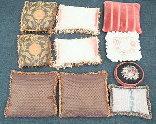 Large Lot of Vintage Decorative Throw Pillows