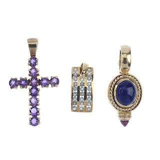 A selection of mostly gem-set pendants. To include 9ct gold amethyst cross pendant, a 9ct gold emera