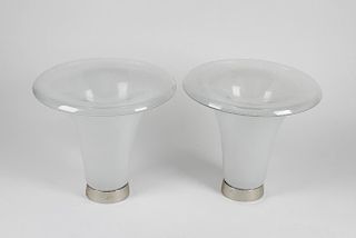 A pair of 20th century glass table lamps, in the style of Vistosi (Murano, Italy). Of flaring form m