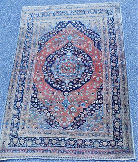 ANTIQUE ISFAHAN RUG