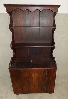 ANTIQUE COUNTRY CUPBOARD