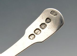 A George IV silver Fiddle pattern caddy spoon. Hallmarked Francis Powell, London 1824. Length measur