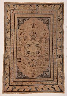 Antique Khotan Rug: 4'7" x 6'11" (140 x 211 cm)