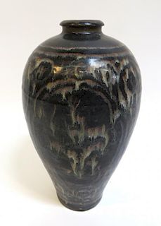 Jizhou Ware Meiping Vase