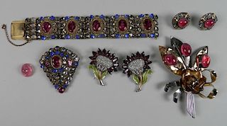6 Pieces of costume jewelry