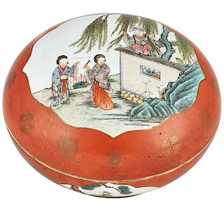 CHINESE FAMILLE ROSE PORCELAIN ROUND COVERED BOX