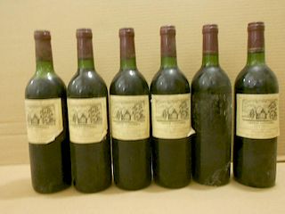 Chateau Cantemerle, Haut Medoc 5eme Cru 1983, twelve bottles (one lacking label). Removed from a col