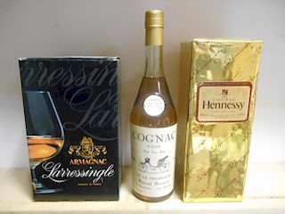 Mixed spirits. B. Boutinet Fine Fins Bois Cognac; High Commissioner Whisky; Hennesy Cognac V.S. 68cl