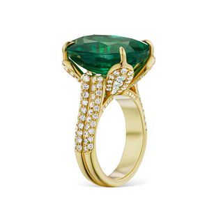 14.69ct Emerald And 1.78ct Diamond Ring