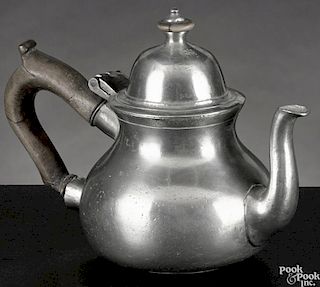 English pewter teapot, late 18th c., bearing the touch of Robert Bush, 5 1/4'' h.