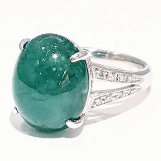 Alluring Cabochon Emerald & Diamond Cocktail Ring
