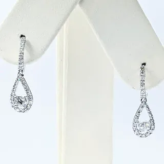 Classy Diamond & White Gold Drop Earrings