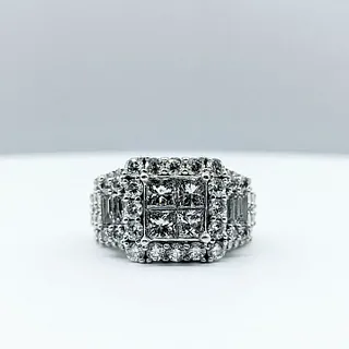 Extravagant Multi Cut Diamond Cocktail Ring