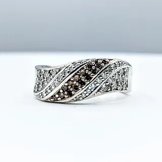 Stylish White & Brown Diamond Fashion Ring