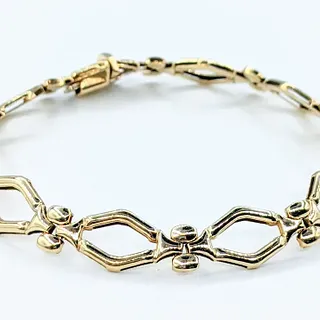 Stylish Polished 14K Gold Link Bracelet