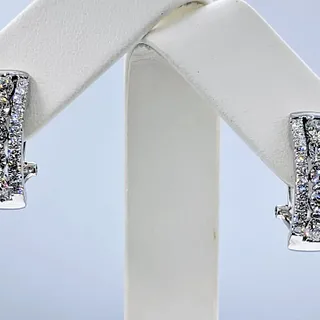 Extravagant Brilliant Diamond & White Gold Earrings