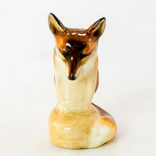 Rare Royal Doulton Figurine, Seated Fox HN147C-1