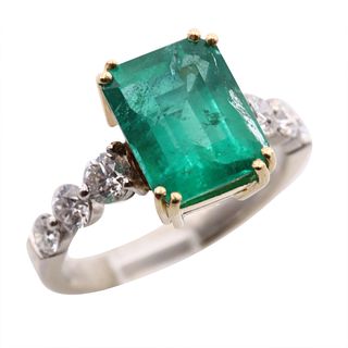 Emerald & Diamonds Cocktail 18k Gold Ring
