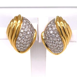 6.75 Cts. Diamonds & 18k yellow Gold Earrings
