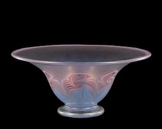 Vandermark Pink Iridized Pastel Feather Glass Bowl